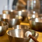 Bols chantants tibétains pour profiter des bienfaits de la sonothérapie